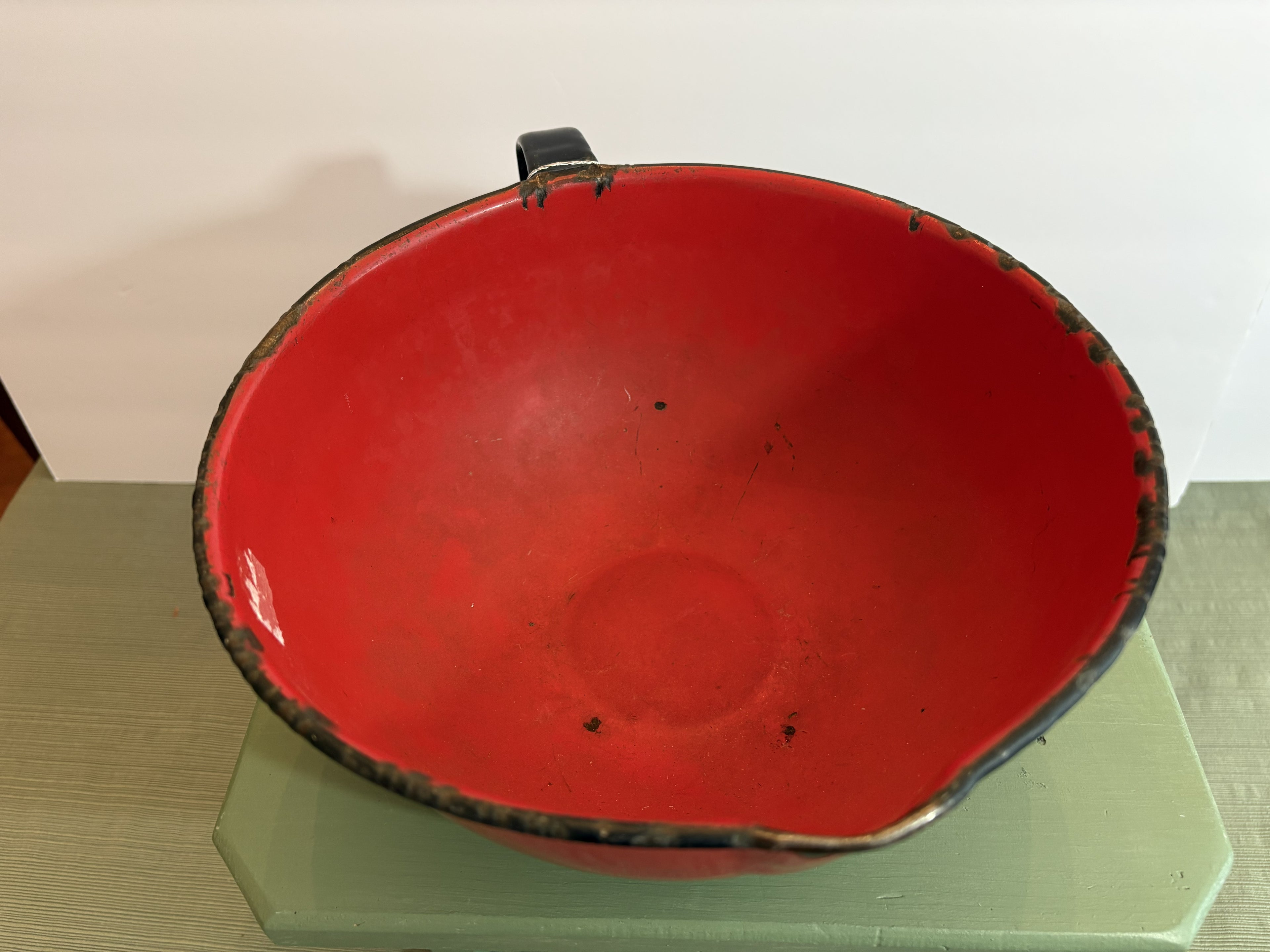 Vintage Red and Black Enamelware Mixing Bowl with Pour Spout — Mid-Century Farmhouse Kitchen Batter Bowl