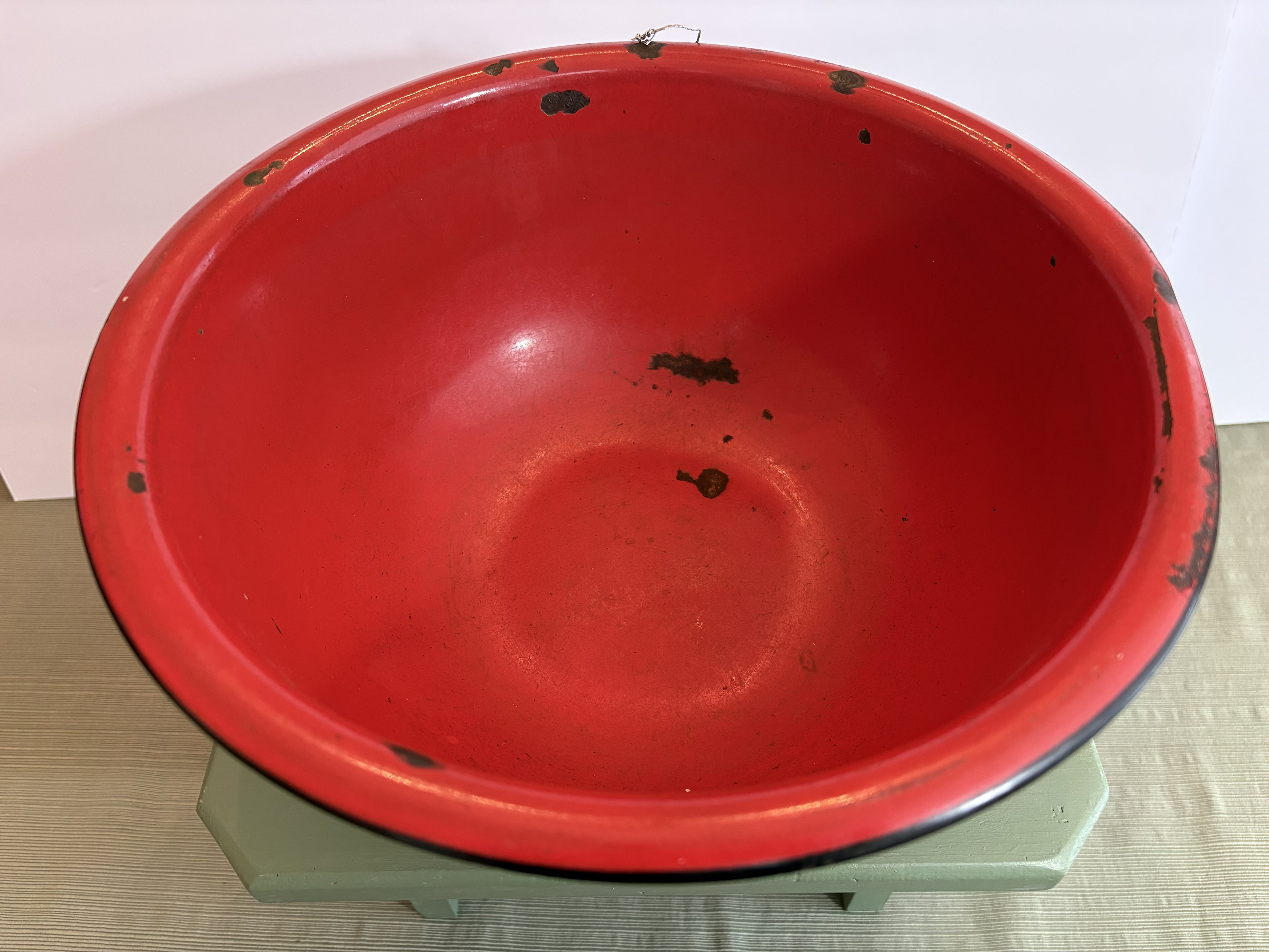 Vintage Red and Black Enamelware Nesting Mixing Bowl — Large Mid-Century Farmhouse Kitchen Bowl